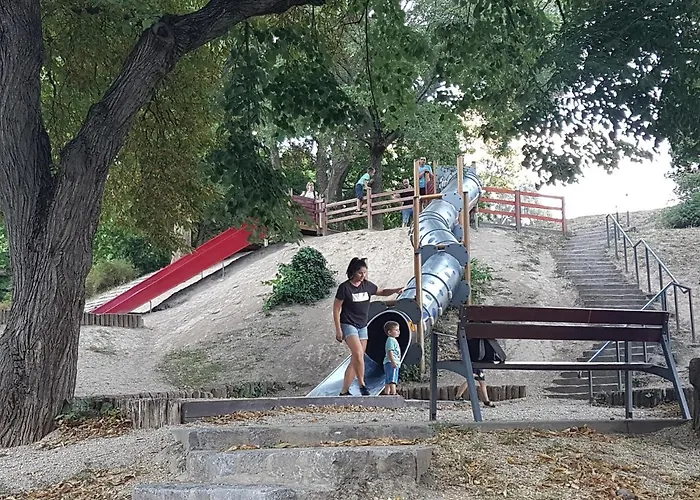 Koezponthoz Koezeli - Cool Tettye 아파트