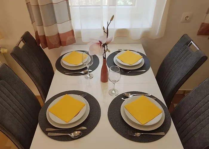 Koezponthoz Koezeli - Cool Tettye Apartament